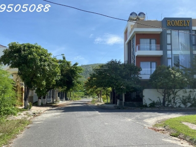 Tôi, chính chủ. Siêu đẹp lô góc 148. Đường N1 công viên - mặt tiền 34 m