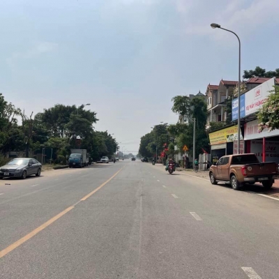 ĐẤT FULL THỔ CƯ – Ô TÔ VÀO TẬN ĐẤT – VIEW SÂN TDTT. 80m² sổ đỏ – mặt tiền  6m vuông đẹp. Đường thông – ô tô đỗ cửa