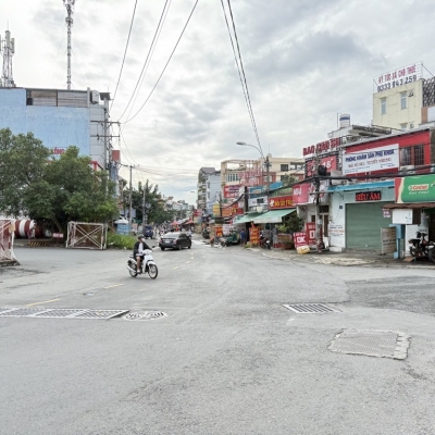 Cần bán gấp – Giá chỉ 4.6 tỷ (thương lượng) Nhà 2 tầng BTCT – Hoàn công đầy đủ