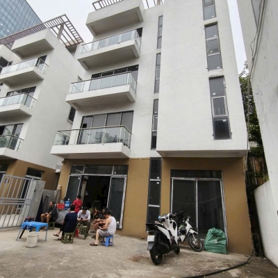 Biệt thự phố Phạm Văn Đồng, 188m2 x 5 tầng, MT10m, giá 43 tỷ