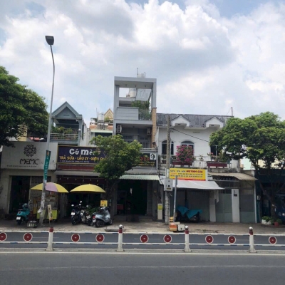 Nhà MT 156 Nguyễn Văn Lượng, Phường 17, Gò Vấp, MT 30m, 3,5x30m, NH 6,5m, Cn 149,6 m2, trệt 3 lầu, ST, 15 tỷ TL