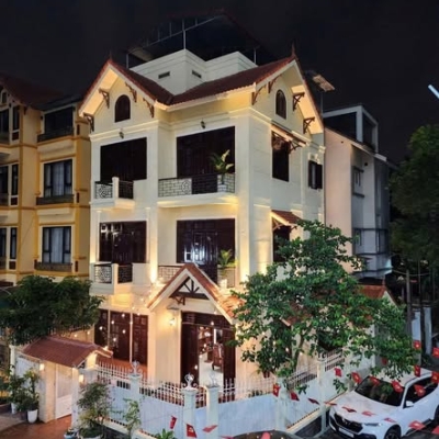 Chủ giảm 10 tỷ, Biệt thự Mỹ Đình 200m2 giá chỉ 38 tỷ- đường trước nhà 25m2- SIÊU ĐẸP