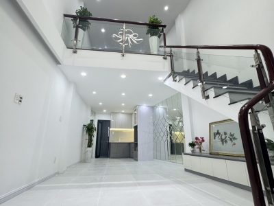 NHÀ 4 TẦNG GẦN NGUYỄN THỊ ĐỊNH QUẬN 2 - CHỈ NHỈNH 5 TỶ