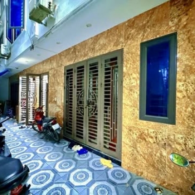 TRUNG TÂM MỸ ĐÌNH – 5 TẦNG – GẦN SÂN VẬN ĐỘNG – NHÀ ĐẸP Ở NGAY