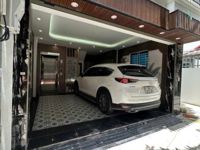 Bán nhà Ngô Gia Tự 40m 6 tầng MT5.1m thang máy lô góc gara ô tô hơn 9 tỷ