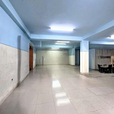 MẶT TIỀN DẠ NAM--DƯƠNG BÁ TRẠC SÁT QUẬN 1- 5 TẦNG THANG MÁY SỊN SÒ - 5x20m , DÒNG TIỀN 70tr/tháng