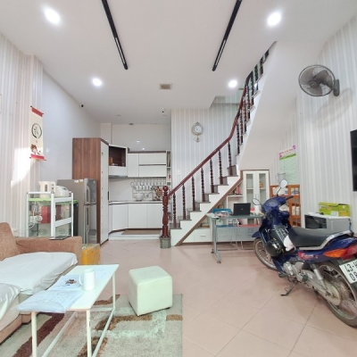 ♥ Kiệt Ô tô thẳng thông 60m ra Lê Duẩn, 33m2, 2 tầng sạch đẹp, 3.x tỷ