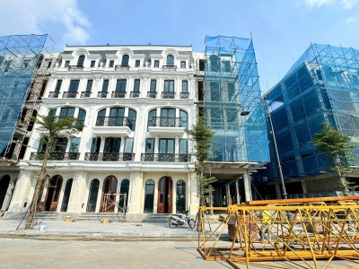 NOBLE PALACE TÂY THĂNG LONG , HOÀNG QUỐC VIỆT, QUỸ CĂN ĐỘC QUYỀN LH; 0931982626