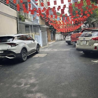 Rẻ nhất khu vực, bán nhà Đội Cấn ô tô vào nhà, 68m chỉ 17 tỷ