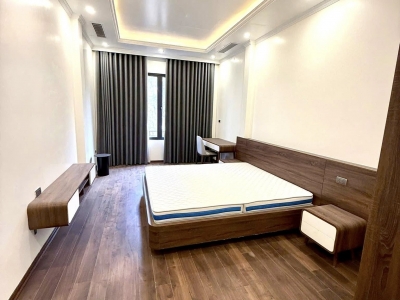 Bán nhà Nguyễn Đình Chiểu, 66m2, 6 tầng thang máy thông sàn, 30.5 tỷ, vỉa hè, ô tô, mới đẹp