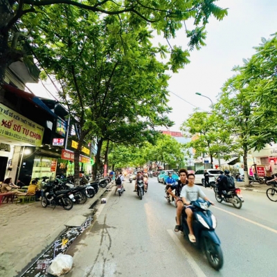 Âu Cơ đất đẹp - ngõ nông - 20m oto tránh - nở hậu - 80m giá nhỉnh 14 tỷ.