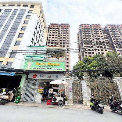 CHÍNH CHỦ 1 ĐỜI CẦN BÁN NHÀ 3 TẦNG MẶT TIỀN Đ.HUỲNH TẤN PHÁT, QUẬN 7 - NGANG VUÔNG ĐẸP 5M*36M* LIÊN HỆ GIANG GIANG: 093.86.76.685