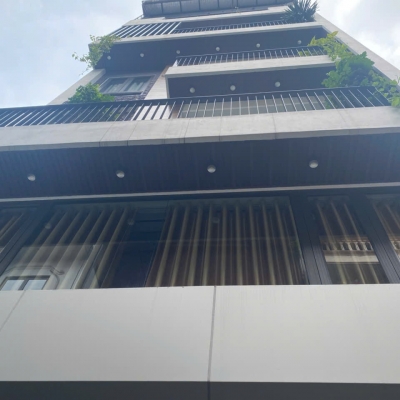 Bán nhà Lâm Hạ 48m², 8 tầng, thang máy, gara ô tô - Giá nhỉnh 18 tỷ.