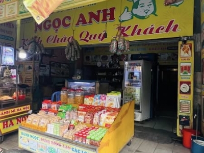 MT ĐƯỜNG 20M LỀ 3M - SÁT NGÃ 3 - DTHU > 200 - 110M NGANG KHỦNG 6.3 NHỈNH 10