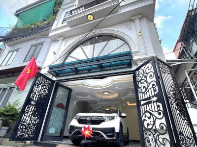 * CỰC ĐỈNH(NGUYỄN VĂN LINH-LONG BIÊN)- OTO NGỦ TRONG NHÀ– 6 TẦNG THANG MÁY – LÔ GÓC – THÔNG SỐ SIÊU ĐẸP CỰC HIẾM – NHÀ NỞ HẬU ĐÓN TÀI LỘC * 50m2 nhỉnh 12Đ.