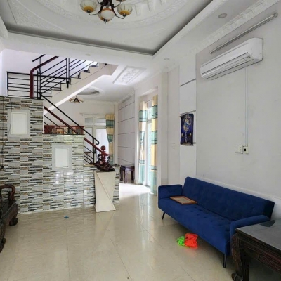 Nhà góc 2 mặt tiền Lê Văn Lương, 3 tầng, 6.4x14m, 6.4 tỷ