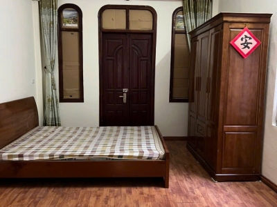 Cho thuê nhà ngõ 129 Tam Trinh, 35m² x 4 tầng, gồm 2 phòng ngủ, 3 vệ sinh, 9 triệu/tháng.