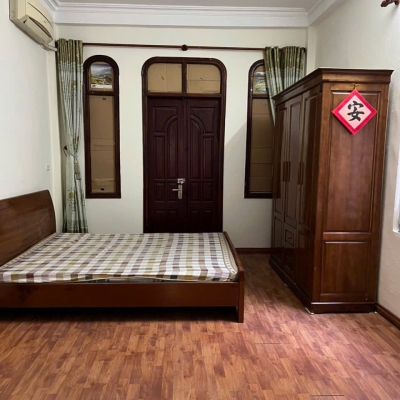 Cho thuê nhà ngõ 129 Tam Trinh, 35m² x 4 tầng, gồm 2 phòng ngủ, 3 vệ sinh, 9 triệu/tháng.