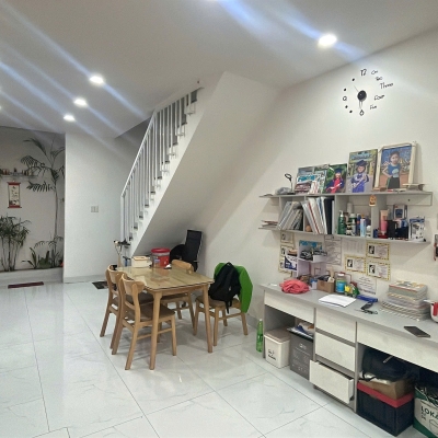 Bán nhà đổ 2 tấm Tái Định Cư Đất Lành Nha Trang. Đường nhựa 13m