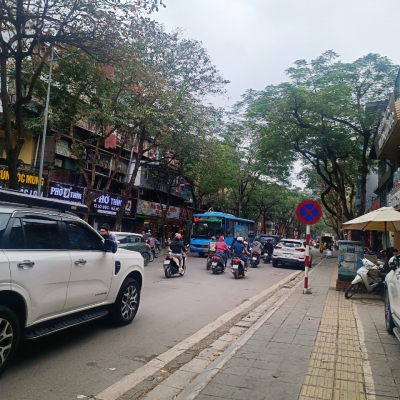 Cho thuê Mặt Bằng KD Bia, Gym, Studio Phố Tô Hiệu 250m2, 2 tầng, vào được ngay