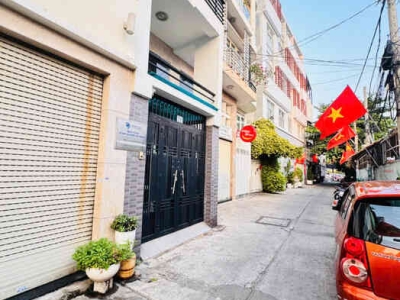 CHÍNH CHỦ BÁN NHÀ 5 TẦNG MẶT TIỀN XE TẢI ĐẬU NGÀY ĐÊM Đ.VÕ VĂN KIỆT, QUẬN 1- NGANG LỚN HIẾM 9,5M*8M VUÔNG ĐẸP- KHI THÁC DÒNG TIỀN SIÊU ĐỈNH- CHỈ 17T- 0938676685 GIANG GIANG