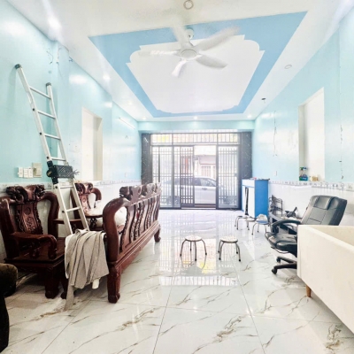 Bán nhà 3 Tầng Đông Hòa,SHR đường xe hơi, gần BigC Go Dĩ An,giá rẻ