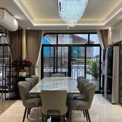 Bán nhà Hồng Tiến Dân Xây- Gara- Thang máy -full NT 35m 7 tầng nhỉnh 11tyr (TL)