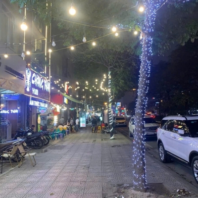 Mặt phố Ô Chợ Dừa ,Đống Đa,66m2,,1 mặt ngõ phía sau,vỉa hè đá bóng,kinh doanh ,dòng tiền cực tốt