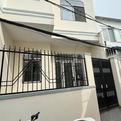 Bán nhà 2 tầng mới xây hẻm Tân An, Phước Hải, Nha Trang