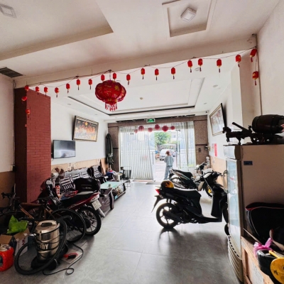 BÁN KHÁCH SẠN MẶT TIỀN BÌNH CHIỂU THỦ ĐỨC – 97M² ĐẤT – 470M² SÀN – CÓ THANG MÁY – GIÁ 12 TỶ (~108.2TR/M²