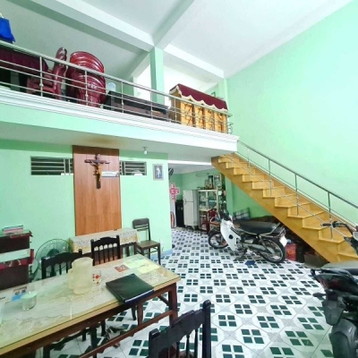 # Kiệt gần Lê Duẩn, 78m2, ngang 6m, nở hậu, 3 tầng cứng, 3PN, sân rộng, 4.x tỷ vừa