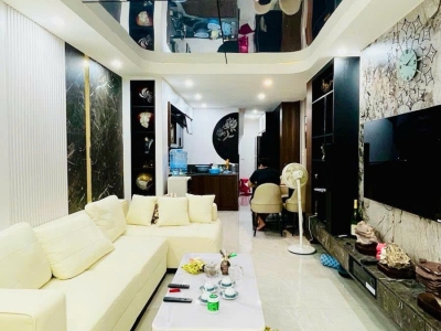 SIÊU PHẨM QUẬN CẦU GIẤY - 10m RA MẶT PHỐ - KHU VỰC HIẾM NHÀ BÁN - PHÂN LÔ QUÂN ĐỘI.