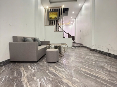 BÁN NHÀ THẠCH BÀN LONG BIÊN 40M2 5 TẦNG GẦN PHỐ GIÁ NHỈNH 7 TỶ