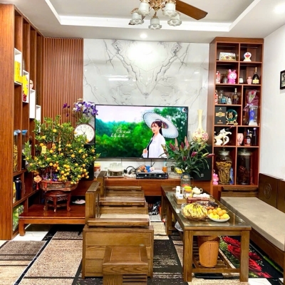Bán nhà đẹp Ngô Gia Tự- Phân Lô-10m oto 30m 5 tầng full NT 6,2 tỷ(TL)