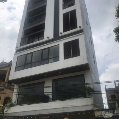 BAN NHÀ TRUNG TÂM HUYỆN , NGÕ NÔNG Ô TÔ ĐỖ CỬA 40m/ 5 TẦNG CHỈ 4 TỶ