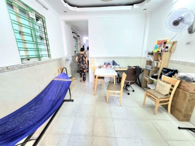 Nhà Đẹp Lô Góc 2 Tầng, Gần CV Lê Thị Riêng – DT 44m² – Giá Chỉ 5.75 Tỷ