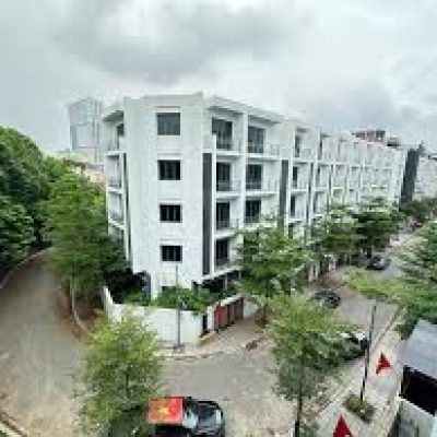 Bán căn nhà liền kề  ngõ 196 Hồ Tùng Mậu, 80m² 6 tầng, thang máy giá 27tỷ