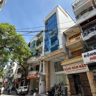 (Chính chủ) bán tòa văn phòng mặt phố Thụy Khuê đã xây 7 tầng thang máy, mặt tiền 4.2m, 70m2, 41.5 tỉ