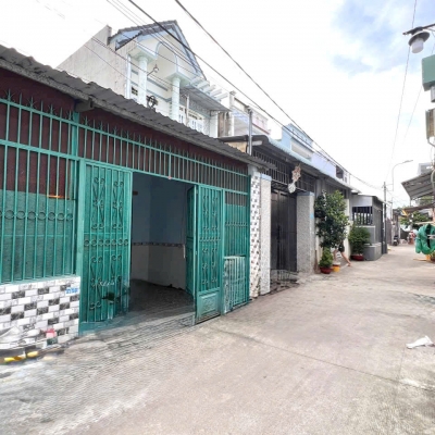 BÁN NHÀ CẤP 4 –SHR 5 X 20M  TRỊNH THỊ DỐI, ĐÔNG THẠNH, HÓC MÔN HẺM XE HƠITHÔNG