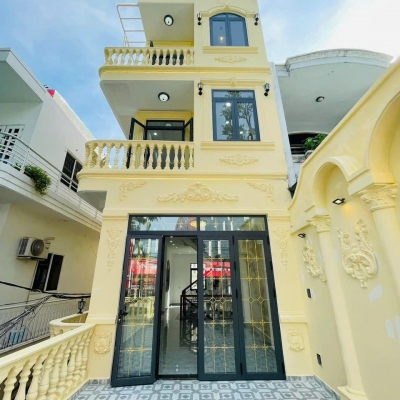Nhà 2 MT 646 Quang Trung, Phường 11, Gò Vấp, MT 30m, 4x17,2m, trệt 3 lầu, ST, 4PN, 5WC, 18,5 tỷ TL
