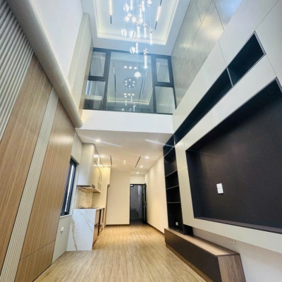 Bán nhà Cổ Linh 45m 7 tầng thang máy phân lô ô tô tránh hơn 16 tỷ