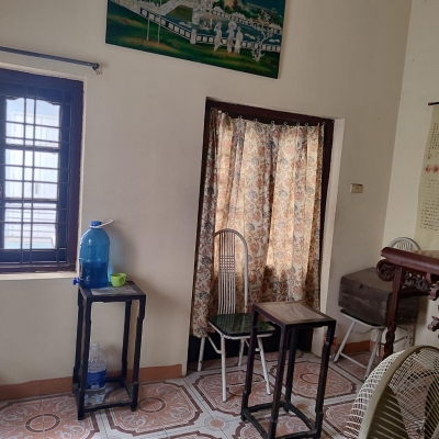 Bán 102M tặng nhà ô tô kinh doanh đường hoàng mai