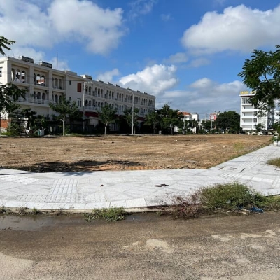 # Đất Lô Góc 2 Mặt Tiền đường 7.5m sát Biển Tân Trà, 160m2, ngang 8.3m, 7.xx tỷ