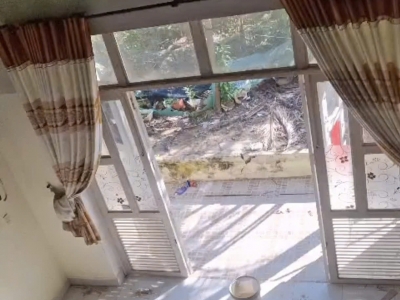 ► Cho thuê nhà MT Phó Đức Chính 7 triệu, 130m2, C4, 2pn 2WC, Sân rộng,Ô tô đậu