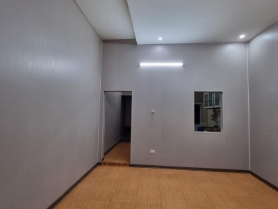 Cho thuê nhà Ngô Tất Tố, 35 m2*2,5 tầng 2pn, 8 triệu