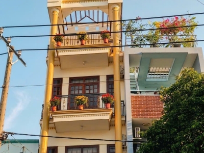 CHO THUÊ NHÀ KINH DOANH 1 TRỆT 3 LẦU, SÂN THƯỢNG, 5PN- MẶT TIỀN ĐƯỜNG TRẦN THỊ TRỌNG, P. 15, TÂN BÌNH
