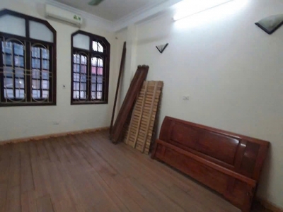 Cho thuê nhà nguyên căn ngõ 175 Định Công  35m² x 5 tầng, 3PN, 12 Triệu