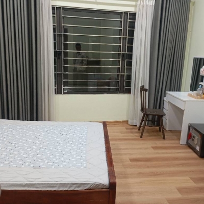 Bán nhà ngõ 175 Bồ Đề. Vị trí siêu đẹp 1 nhà ra mặt phố chỉ hơn 7 tỷ còn tl.