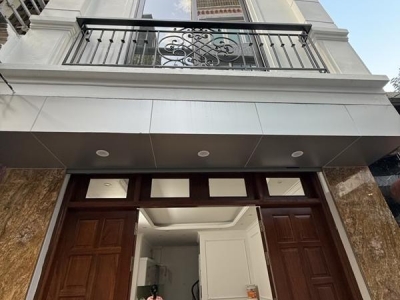 Bán nhà trại cá trần đại nghĩa 5 tầng thang máy long lanh ô tô thông kinh doanh hai bà trưng