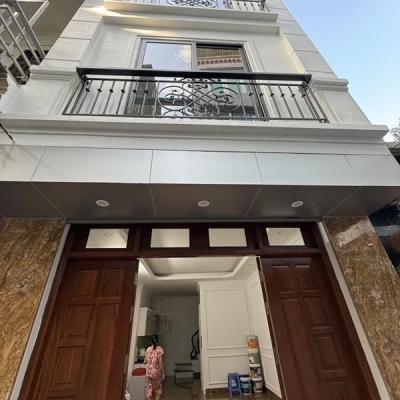 Bán nhà trại cá trần đại nghĩa 5 tầng thang máy long lanh ô tô thông kinh doanh hai bà trưng